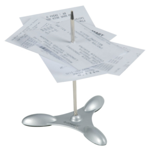 Infilzascontrini Q-Connect 11 cm argento metallo con inserti in gomma KF14631