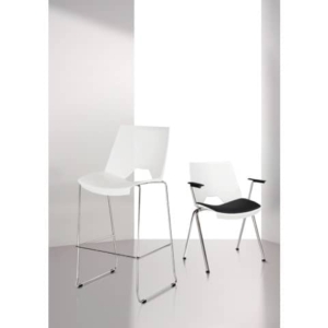 Sgabello alto su slitta Unisit Strike SKS struttura a filo d'acciaio cromato - PPL blu - SKS/BL